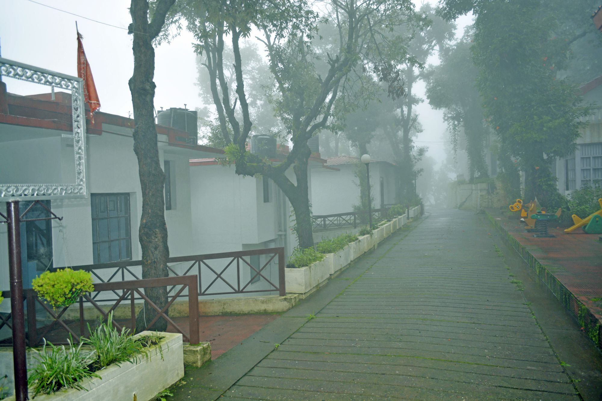 Oyo 5248 Surbee Resorts Mussoorie Bagian luar foto