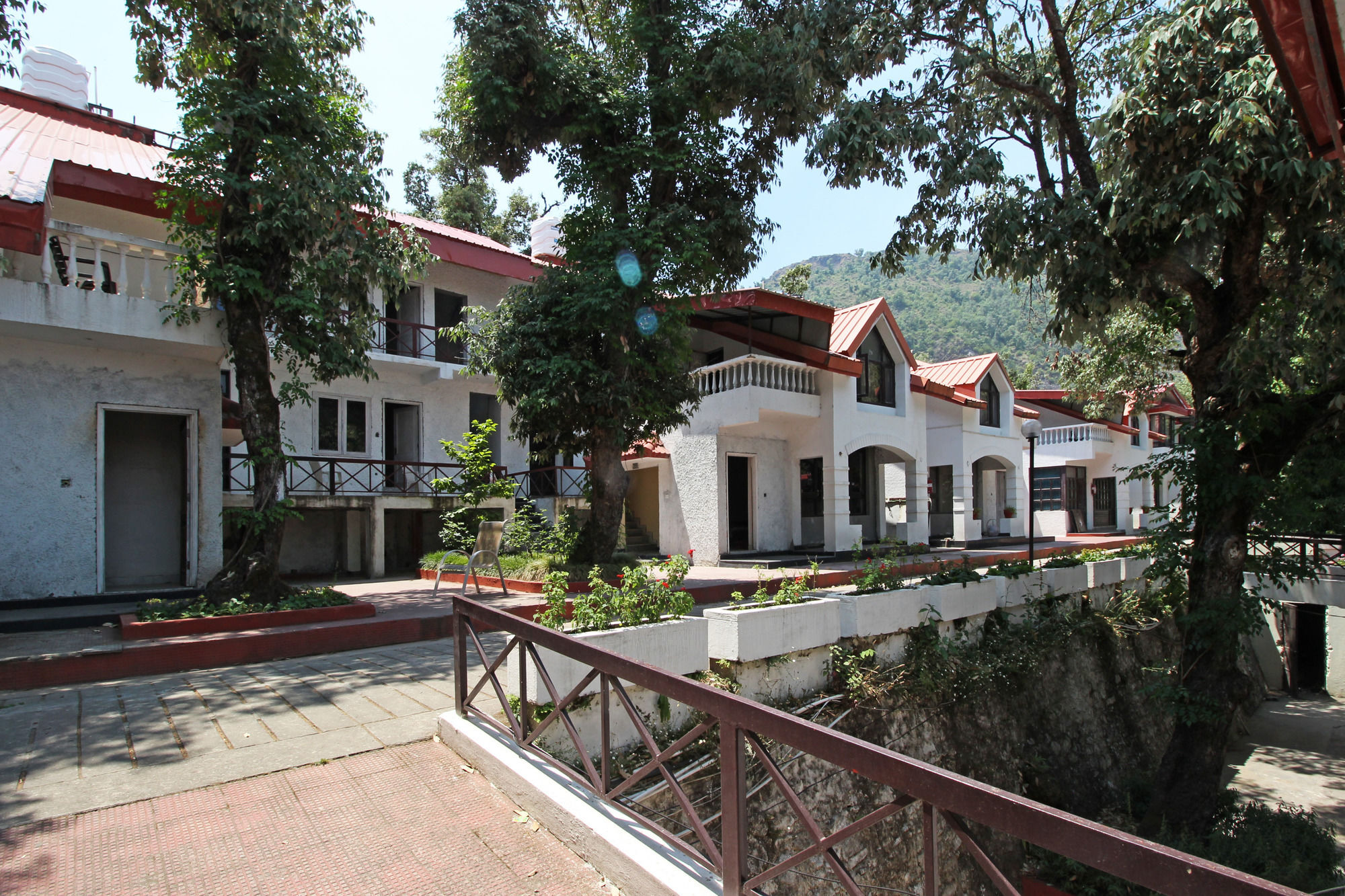 Oyo 5248 Surbee Resorts Mussoorie Bagian luar foto