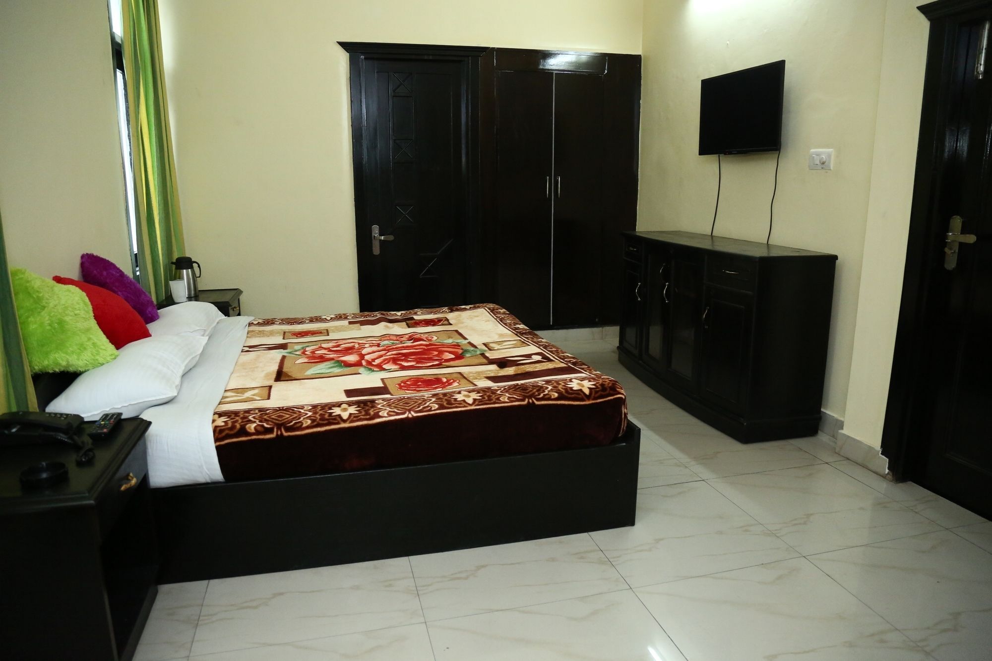 Oyo 5248 Surbee Resorts Mussoorie Bagian luar foto
