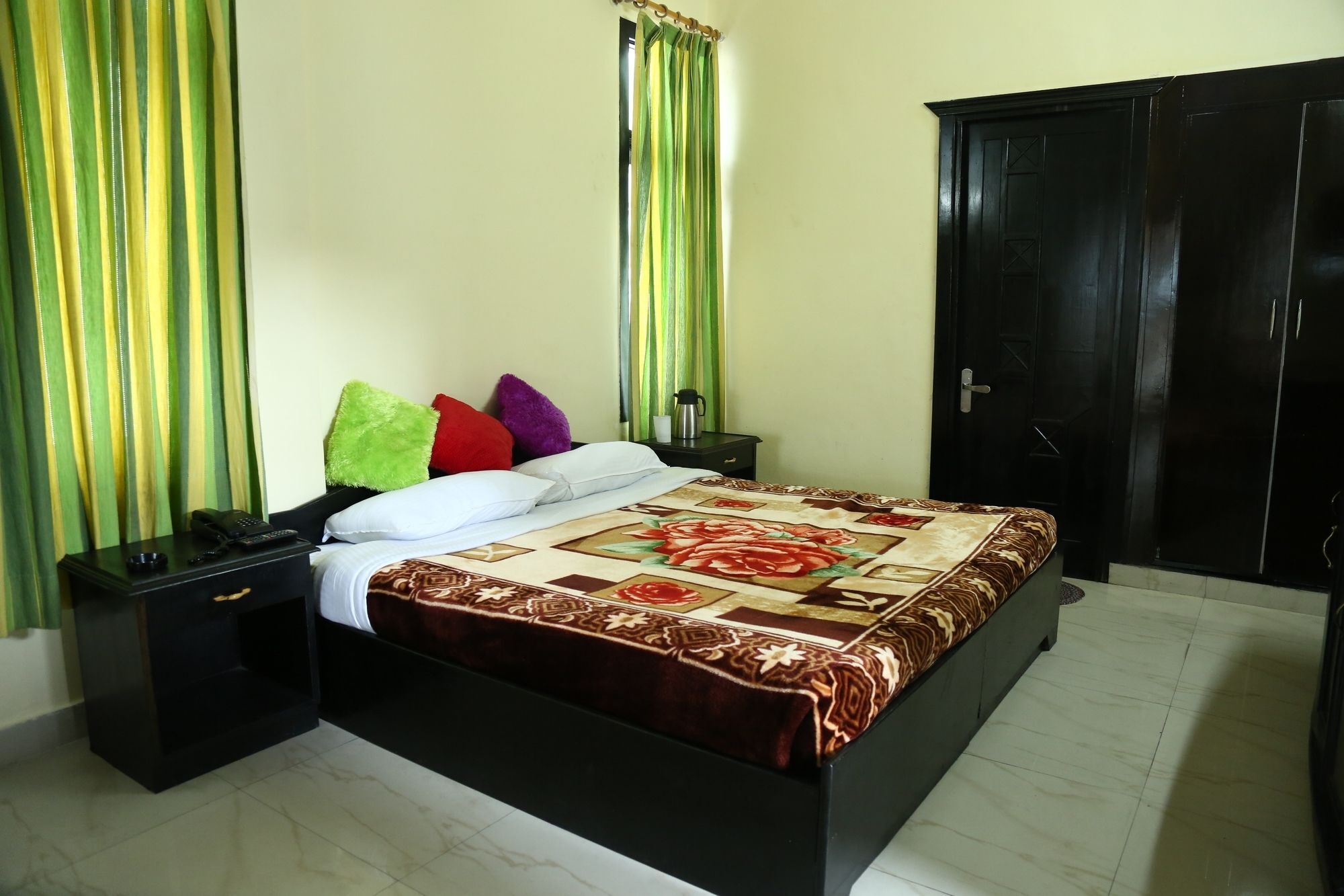 Oyo 5248 Surbee Resorts Mussoorie Bagian luar foto